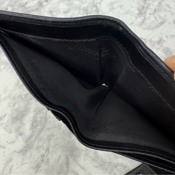 FOSSIL Black Genuine Leather Embossed Logo Trifold Wallet - Picture 9 of 15